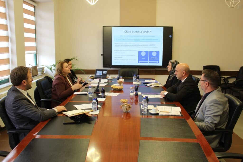 Një delagacion i Ministrisë së Arsimit, Shkencës, Teknologjisë dhe Inovacionit vizitoi FSI-në